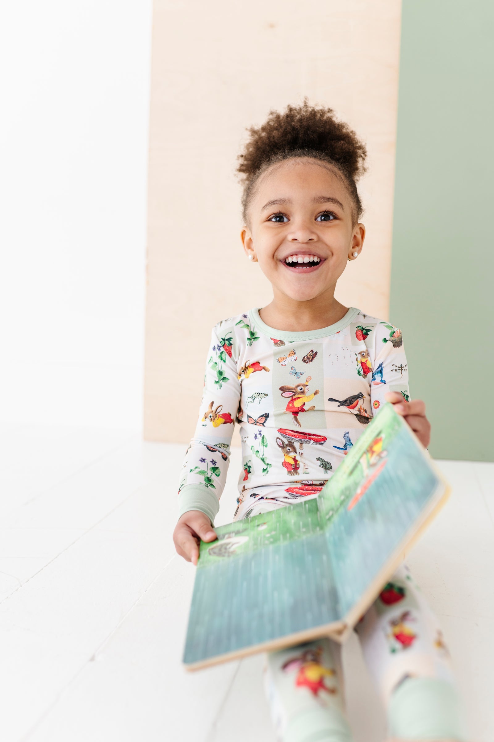 Richard Scarry's I Am A Bunny Sunny Days Two-Piece Pajama Set