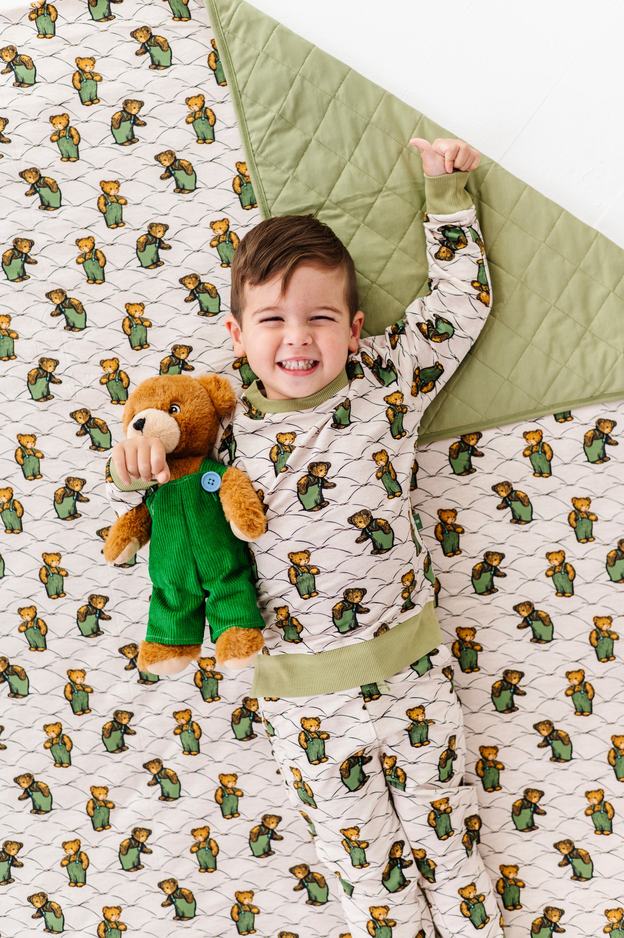 Corduroy™ Quilted Oversized Blanket