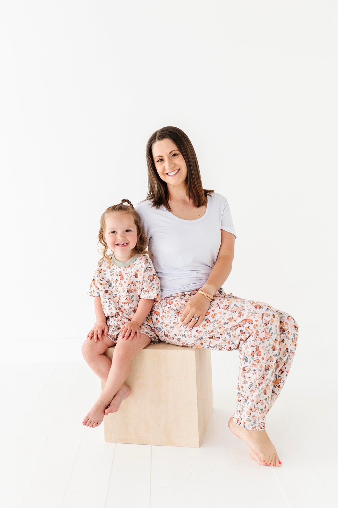 Bug Bash Adult Dreamwalker Joggers