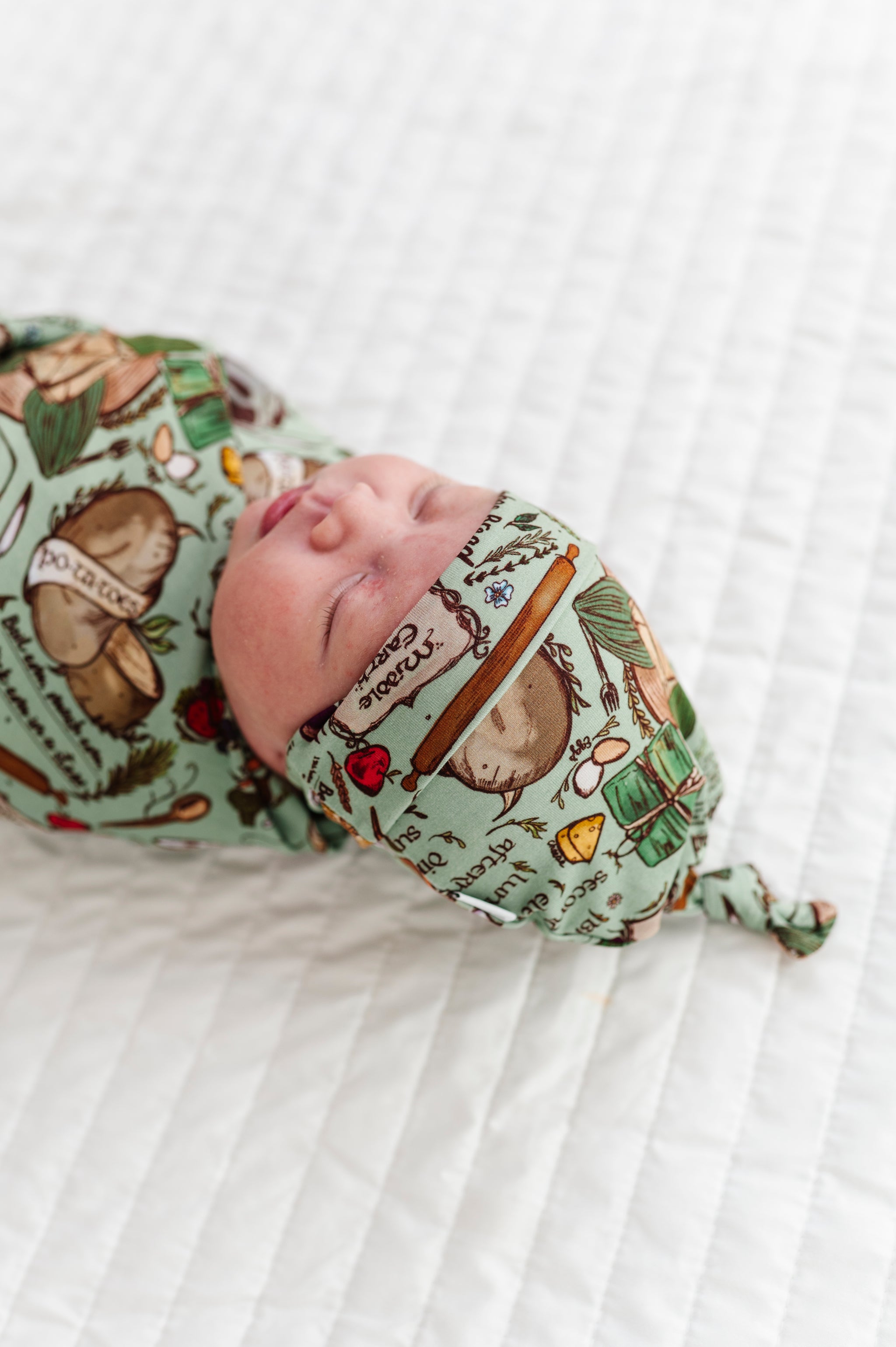 Middle-earth™ Elevenses™ Swaddle Set