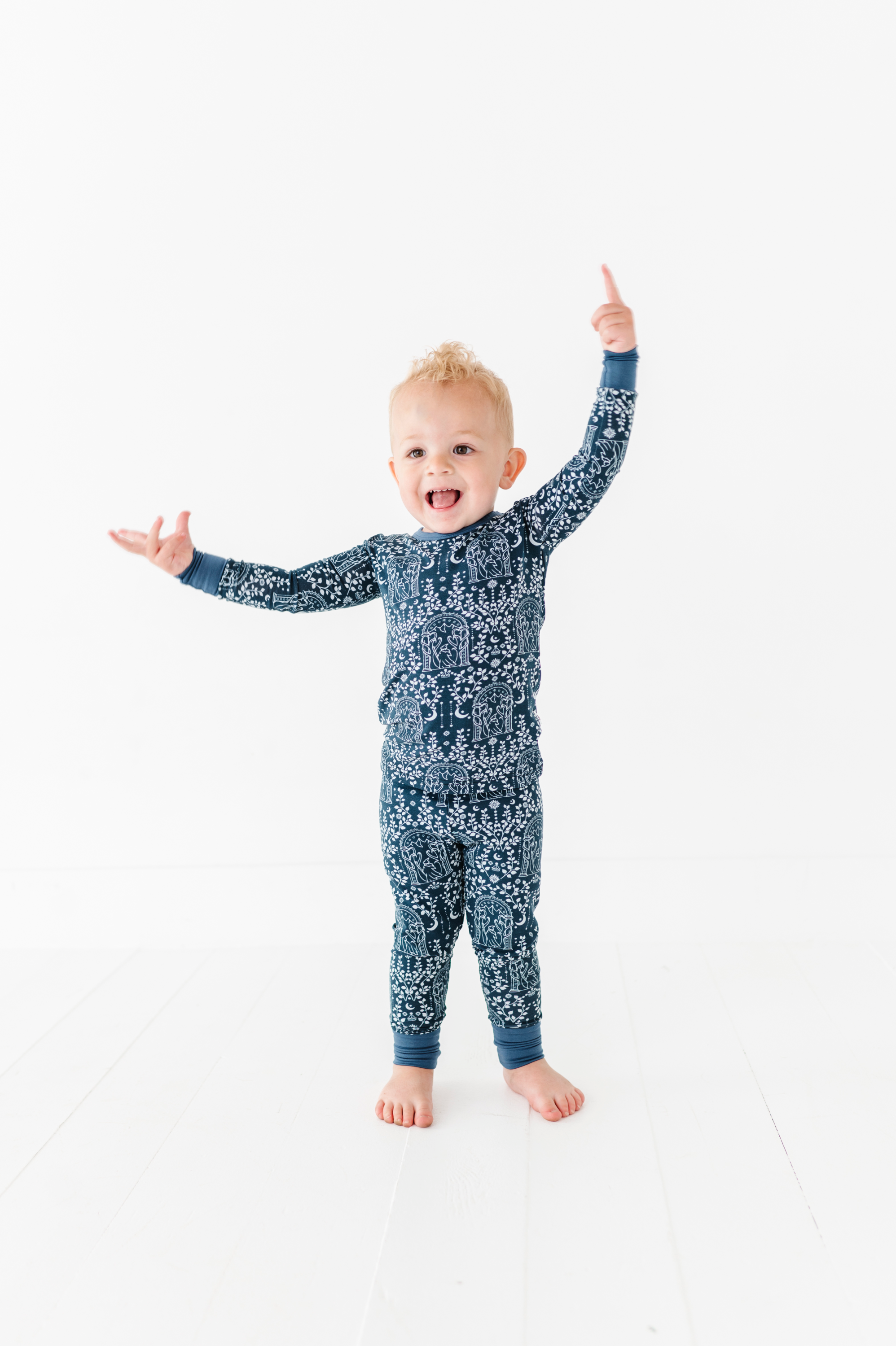 The Lord Of The Rings™ Doors Of Durin Two-Piece Pajama Set