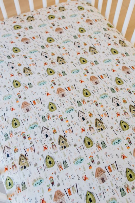 Hoppy Homestead Crib Sheet