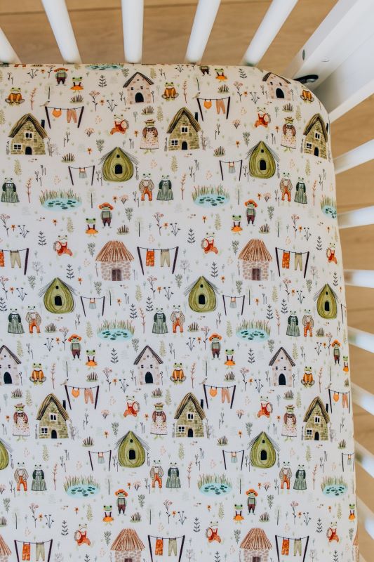Hoppy Homestead Crib Sheet