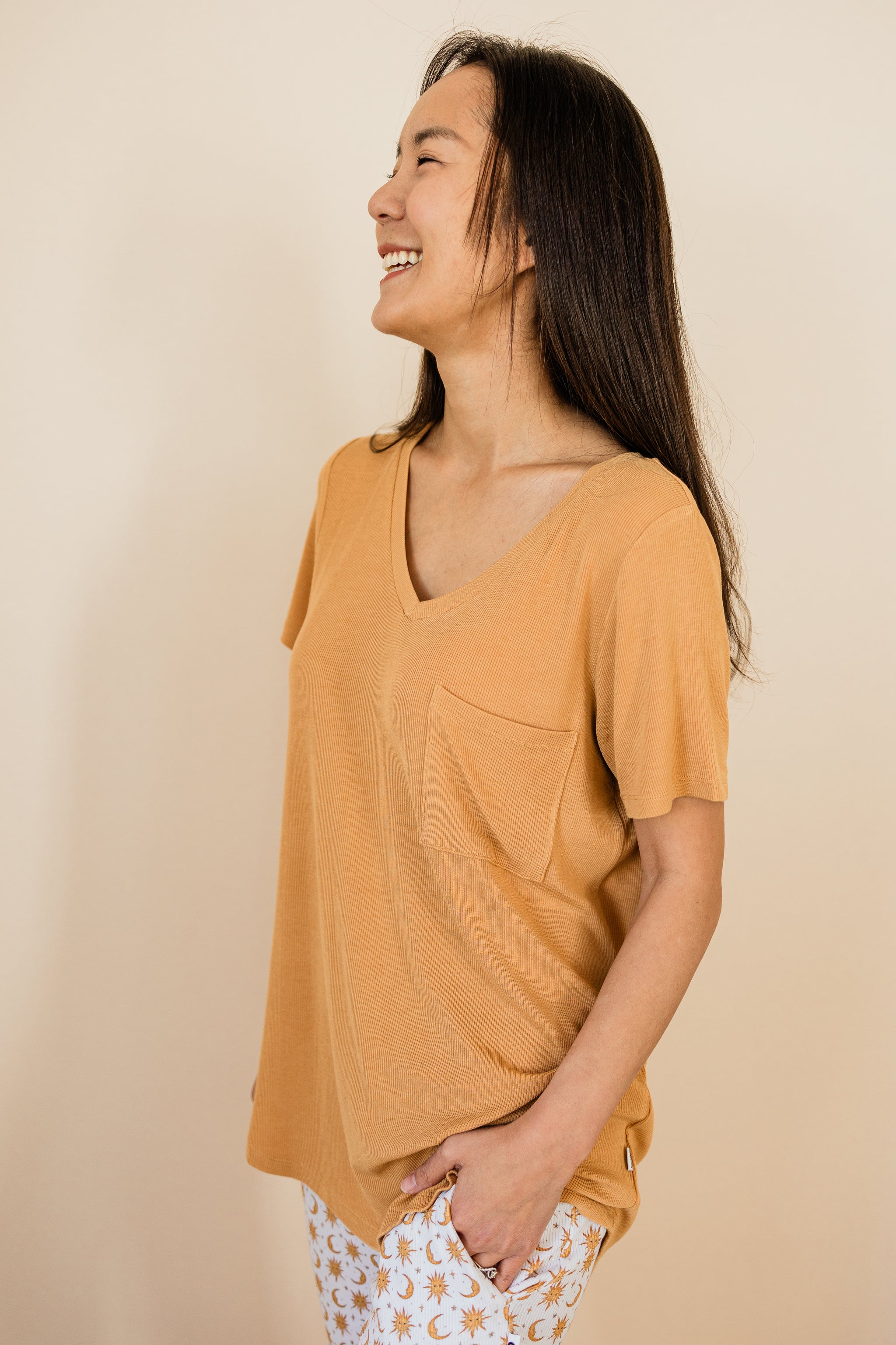 Sunwashed Ribbed Adult V-Neck Pocket Tee