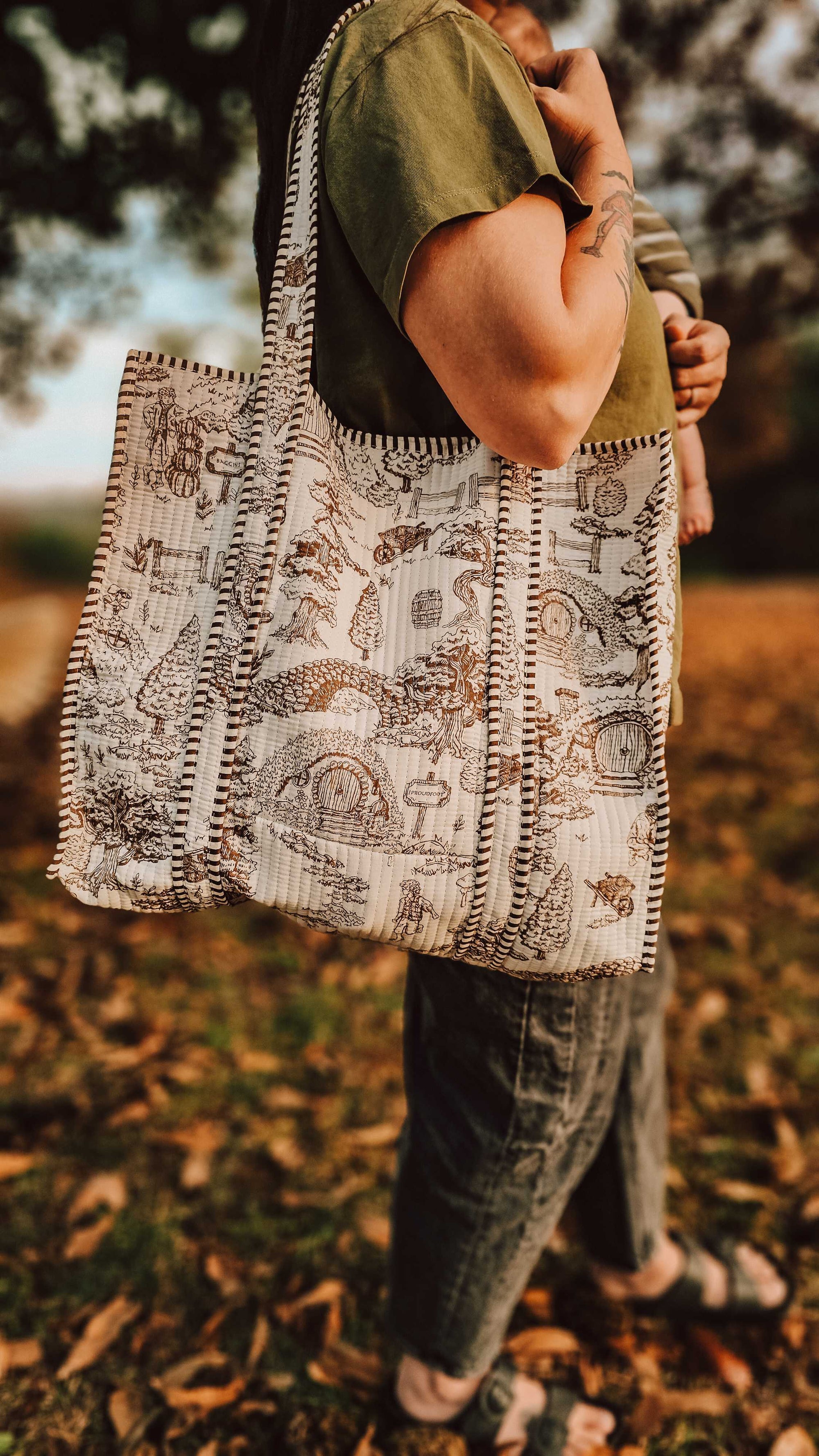 Hobbiton™ Toile Quilted Tote