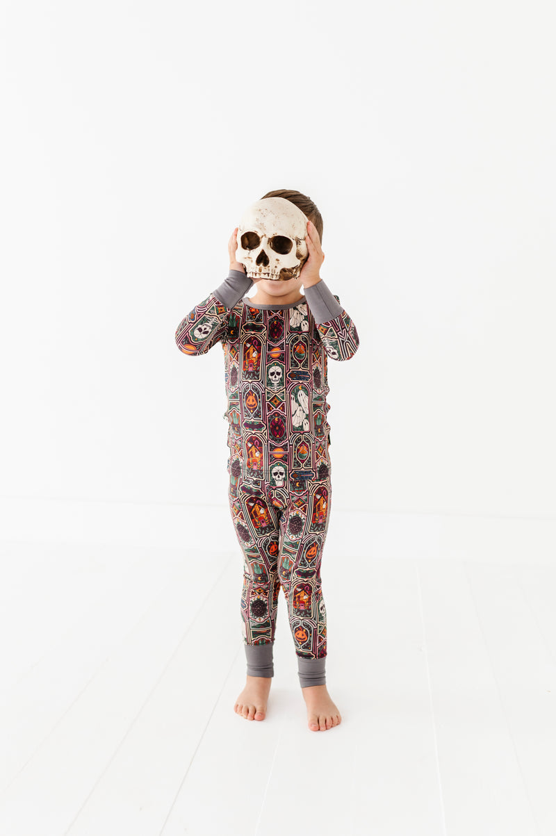 Hallowindow Two-Piece Pajama Set