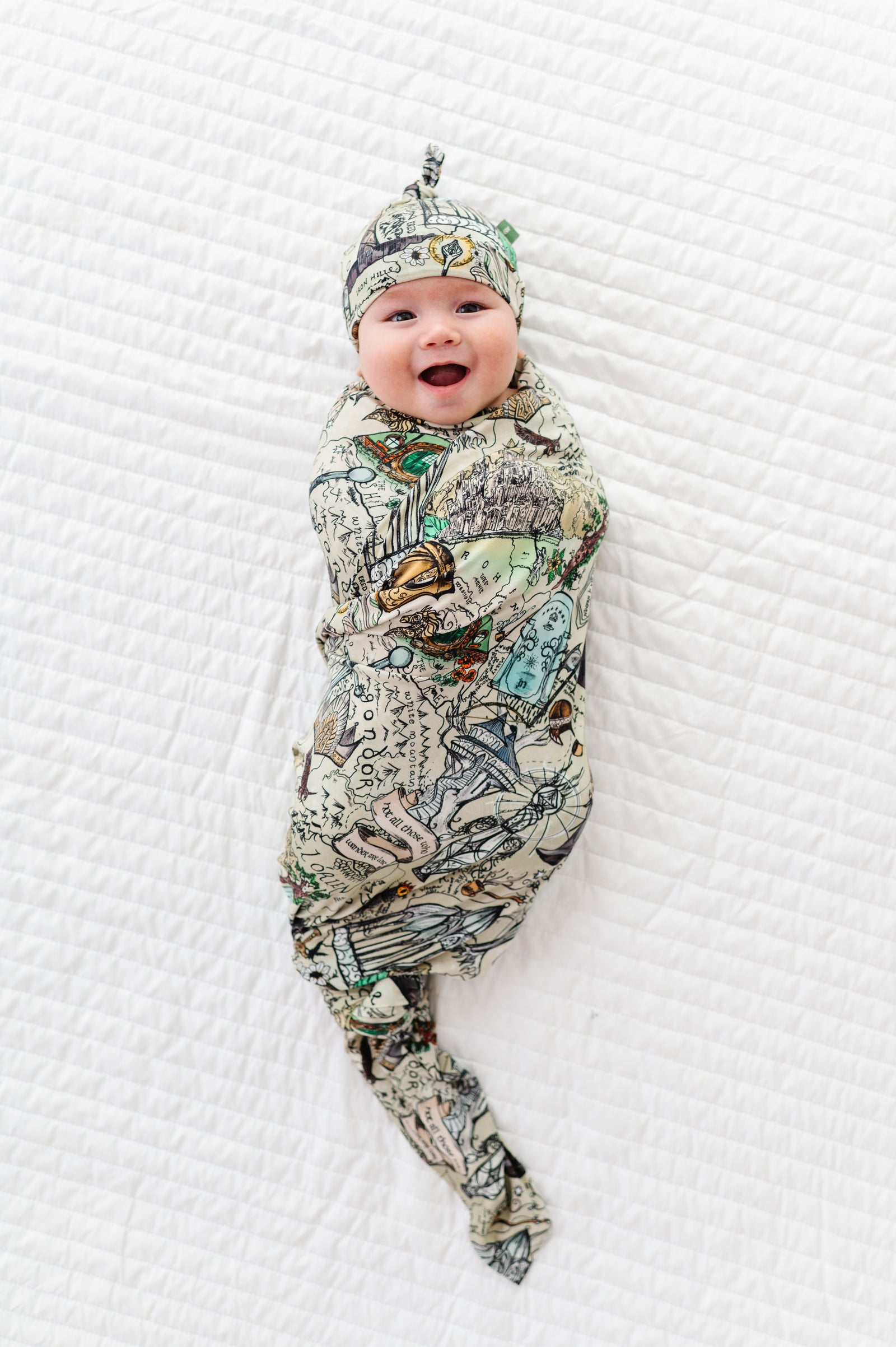 Map of Middle-earth™ Swaddle & Hat Set
