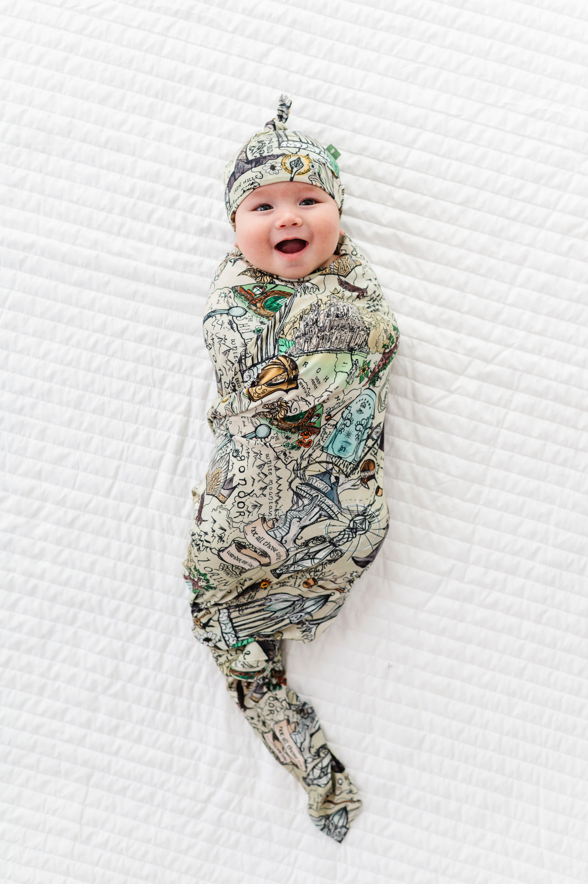 Map of Middle-earth™ Swaddle & Hat Set