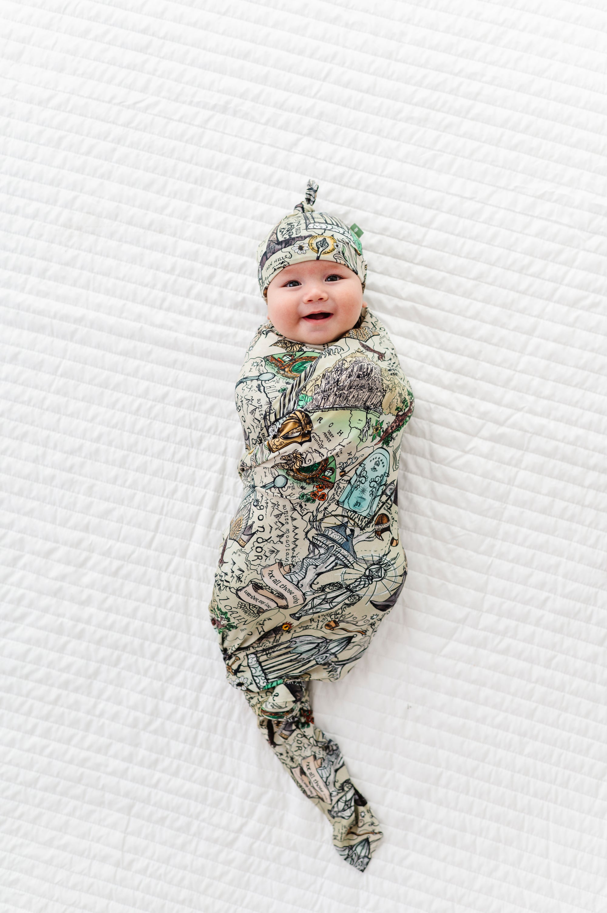 Map of Middle-earth™ Swaddle & Hat Set