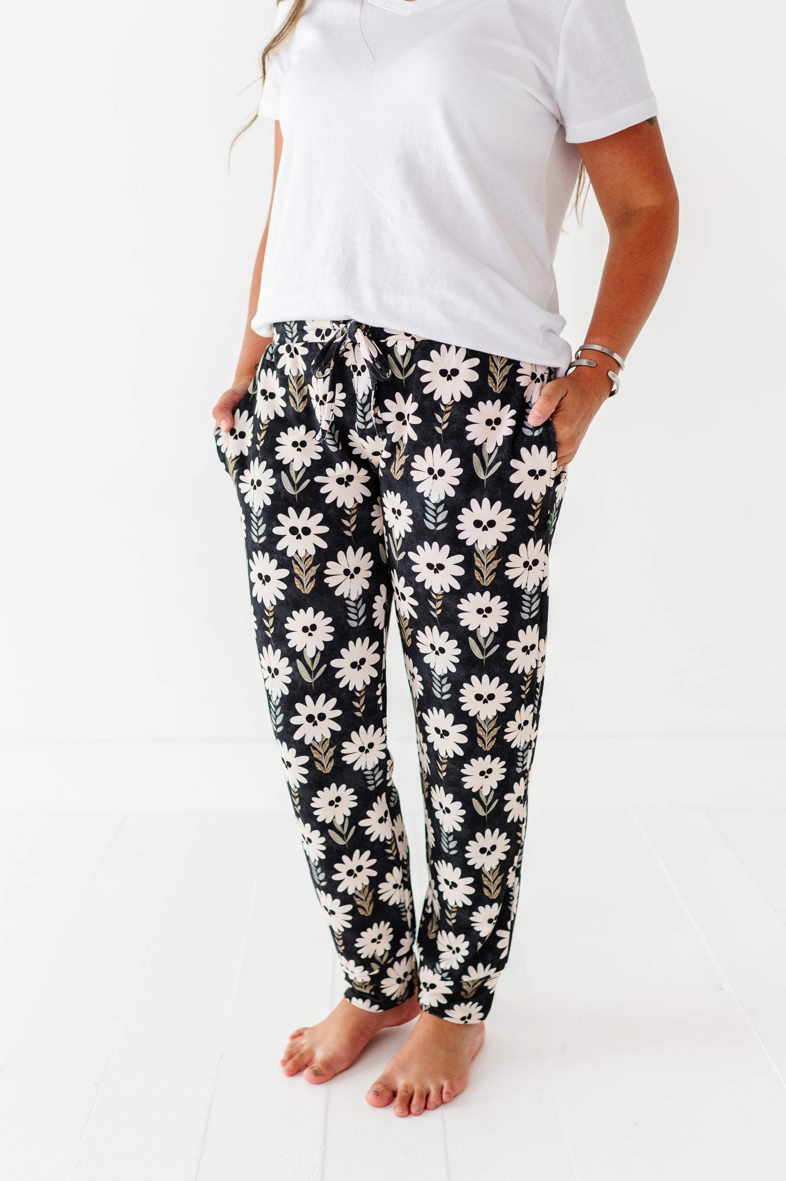 Mourning Glory Adult Dreamwalker Joggers