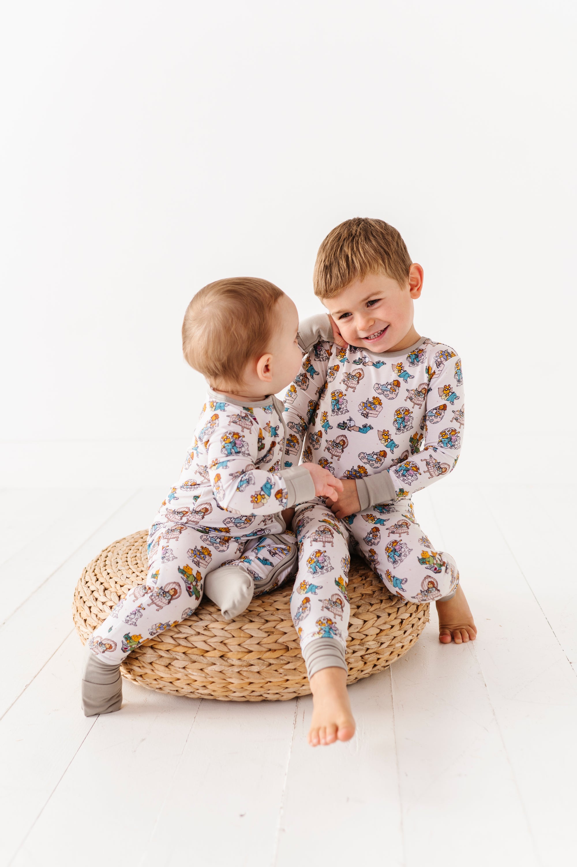 Arthur™ Little Readers Zip Romper