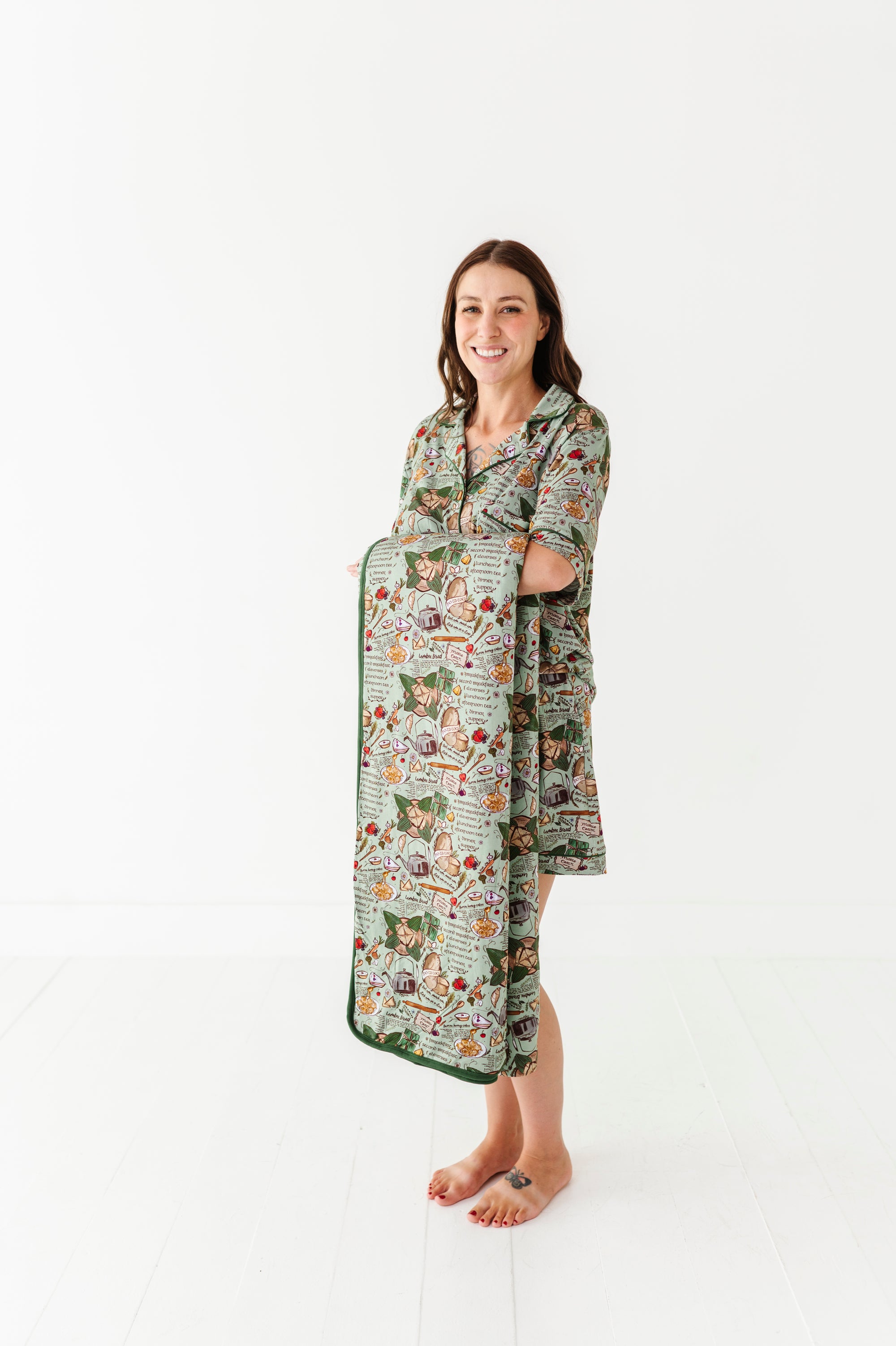 Middle-earth™ Elevenses™ Quilted Oversized Blanket