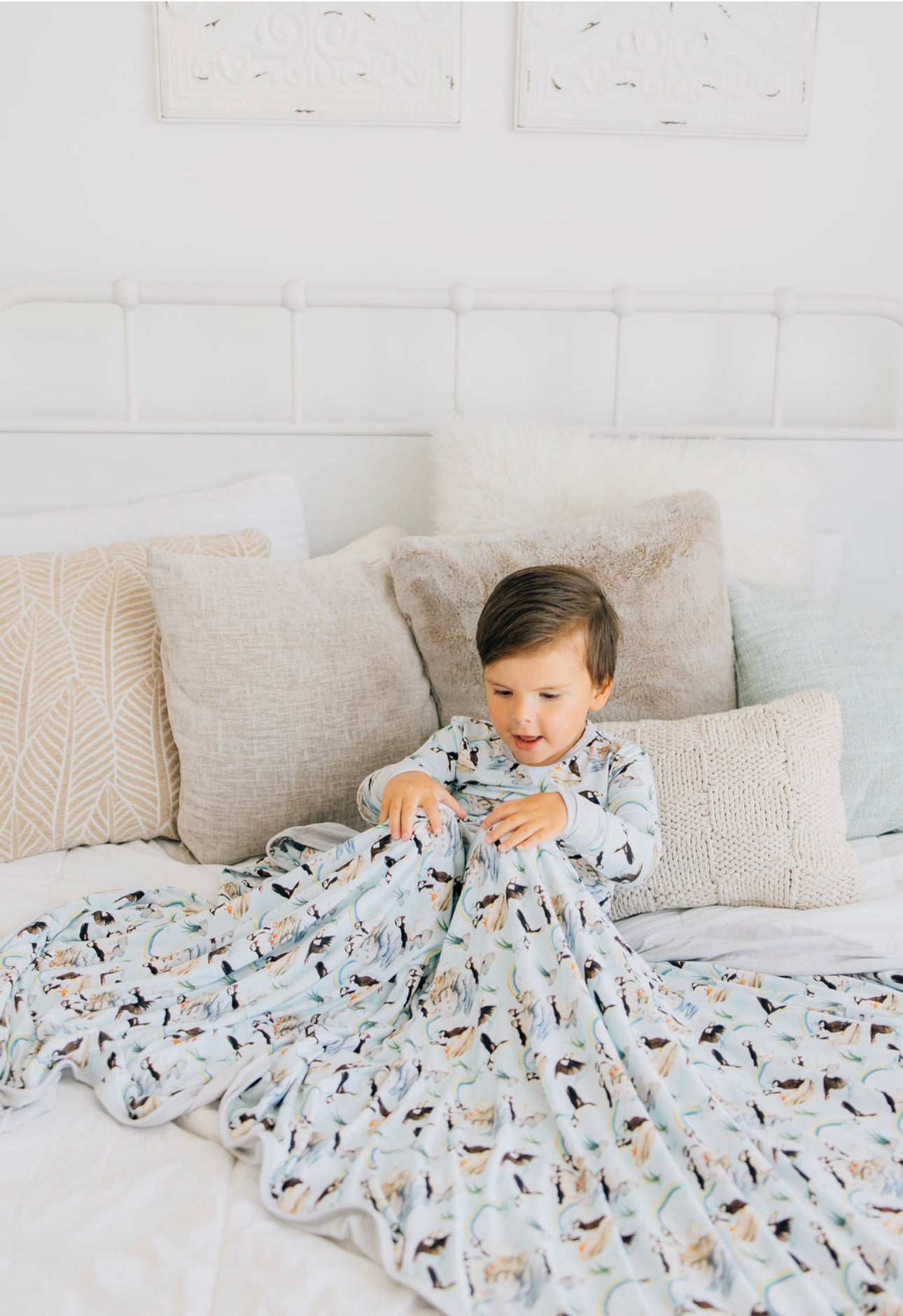 Puffin Point Oversized Blanket Wildwoven