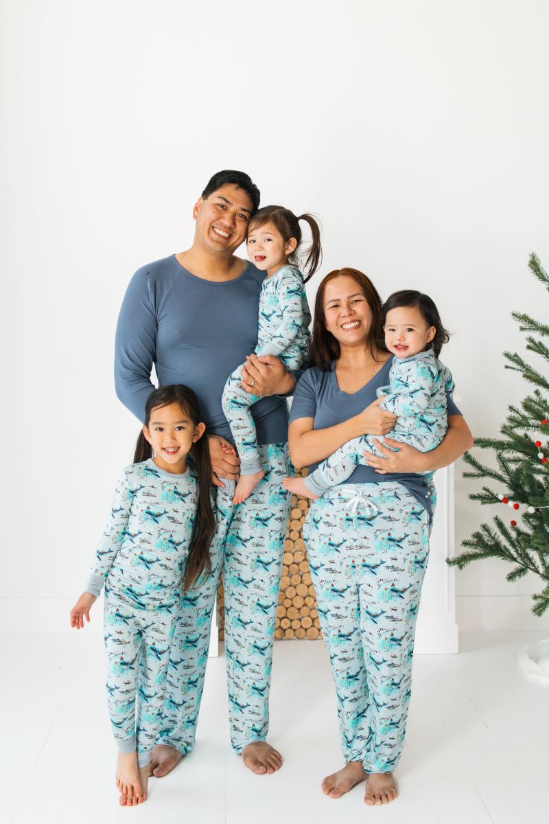 SEAson's Greetings Adult Straight Leg Pajama Pants