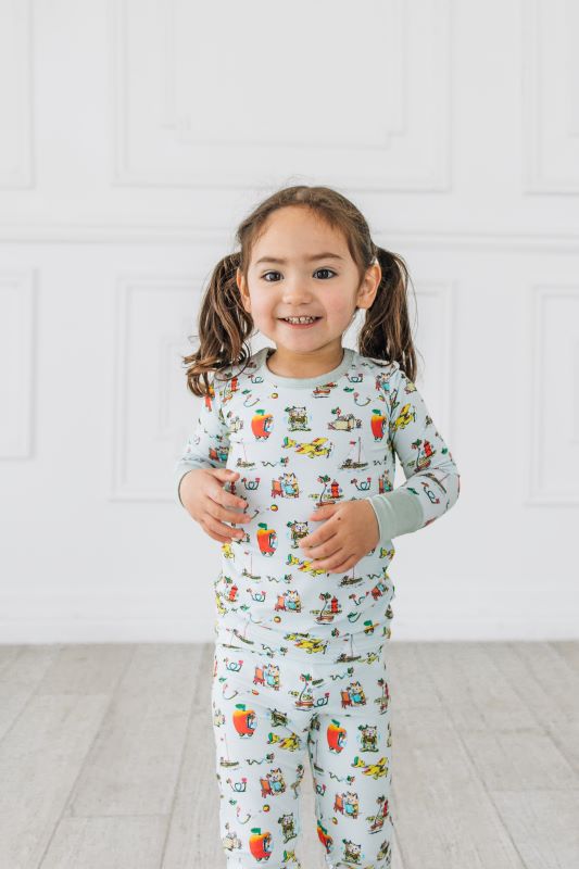 Richard Scarry's Busyworld™ Lowly Worm Two-Piece Pajama Set